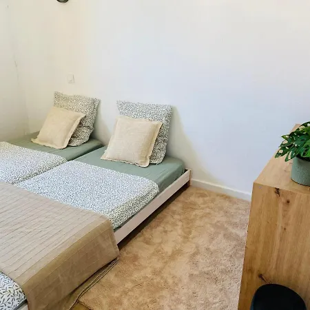 アパート Les Vignes Vierges By Interhome
